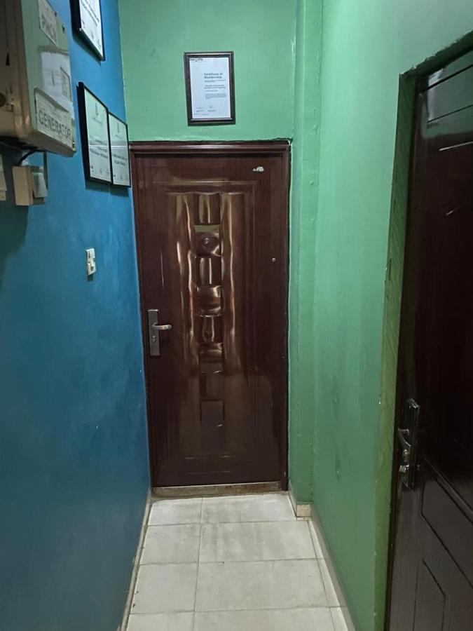 Numbers Flippers Services Apartment Ikeja Extérieur photo